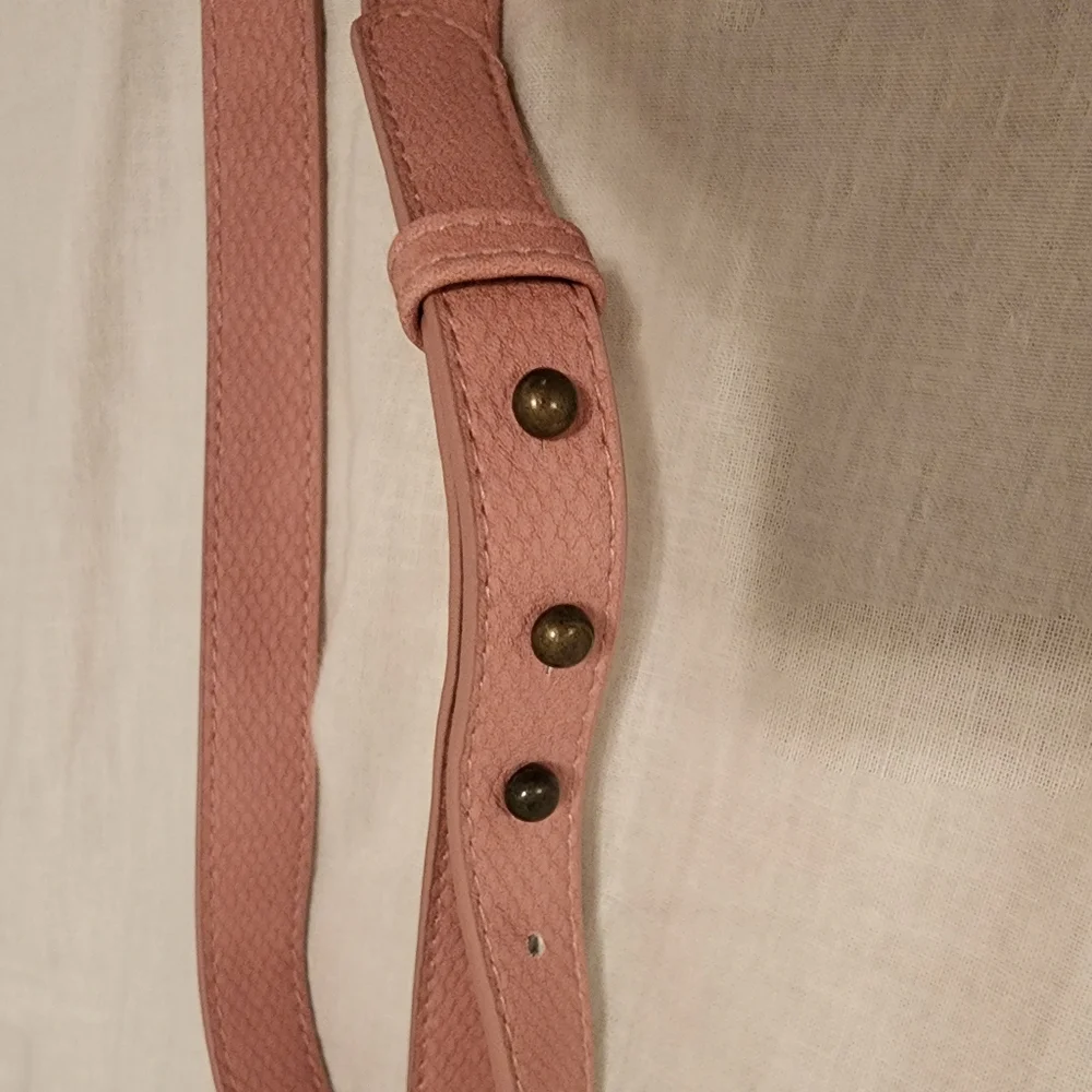 Like New Roxy Pink Belt Bag - Picture 2 of 5